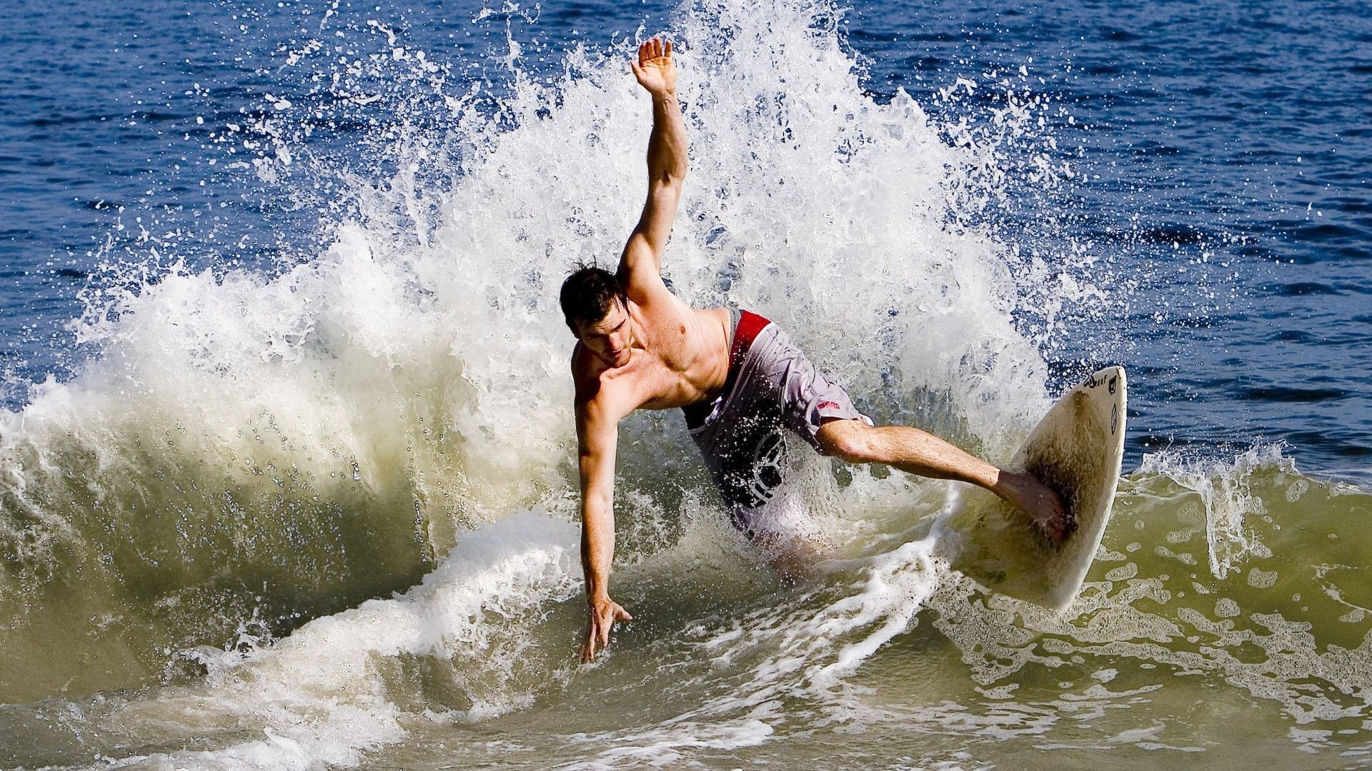 《英雄联盟》“全球预选”激烈角逐,未来冠军谁属?