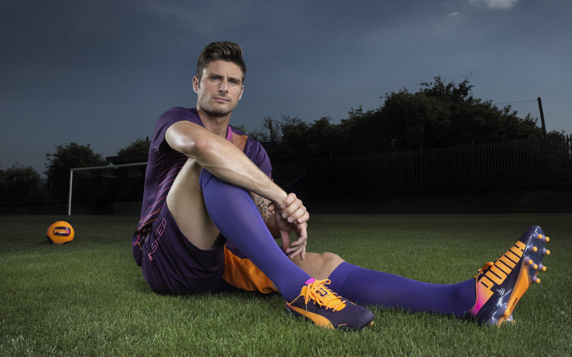 欧冠赛后媒体总结当轮最佳阵容并点评战术，欧冠选手